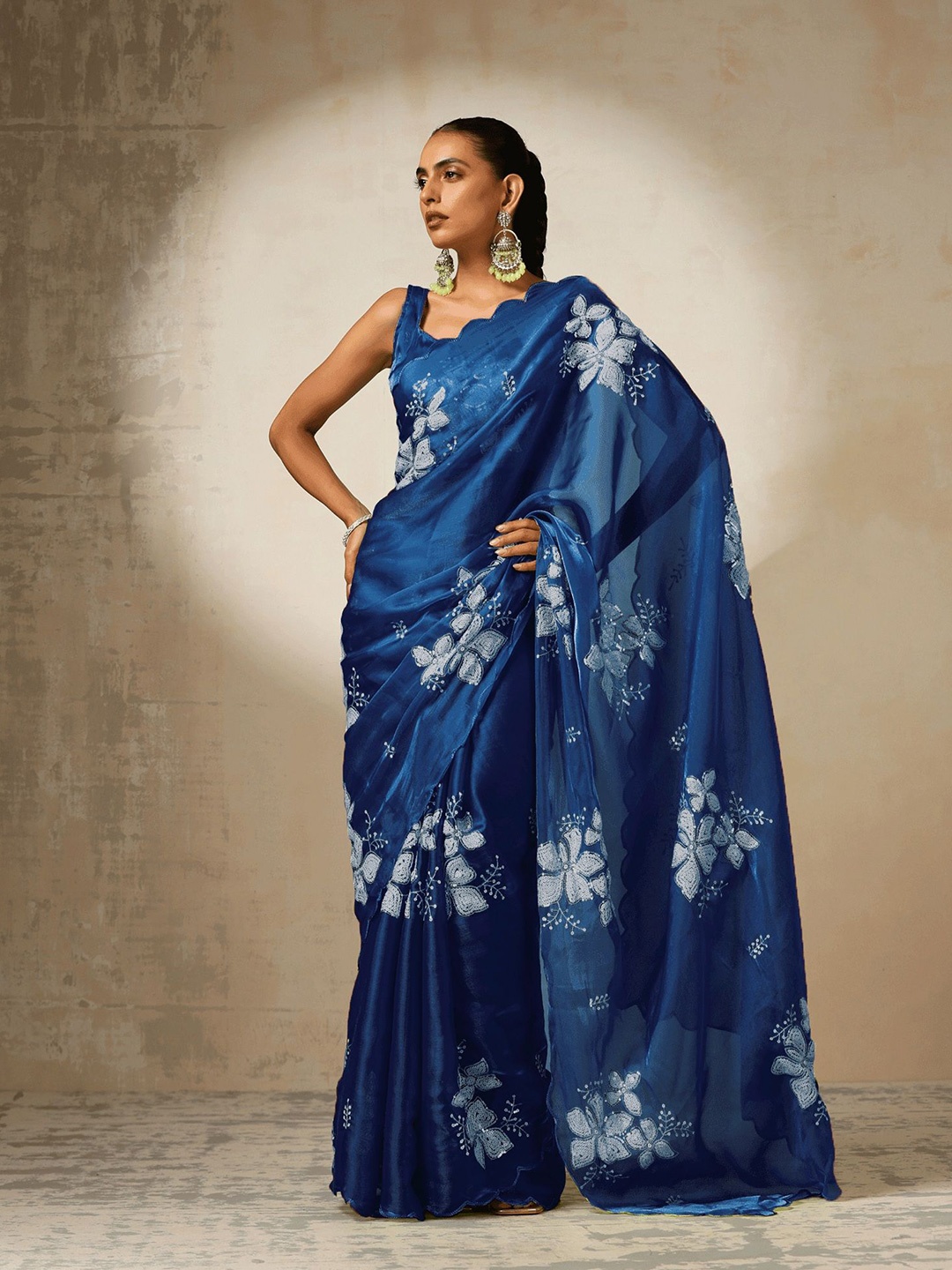 

JULEE Floral Embroidered Sequinned Jimmy Choo Organza Saree, Navy blue