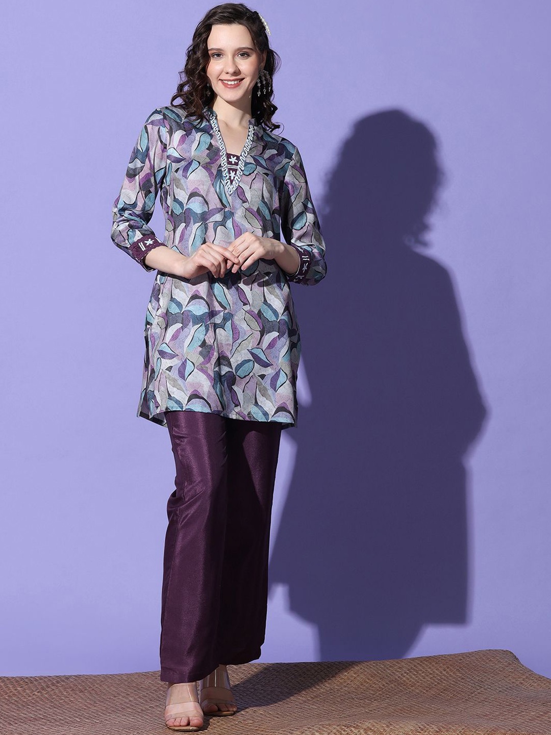 

FUTURO Printed V-Neck Tunic With Trouser, Blue