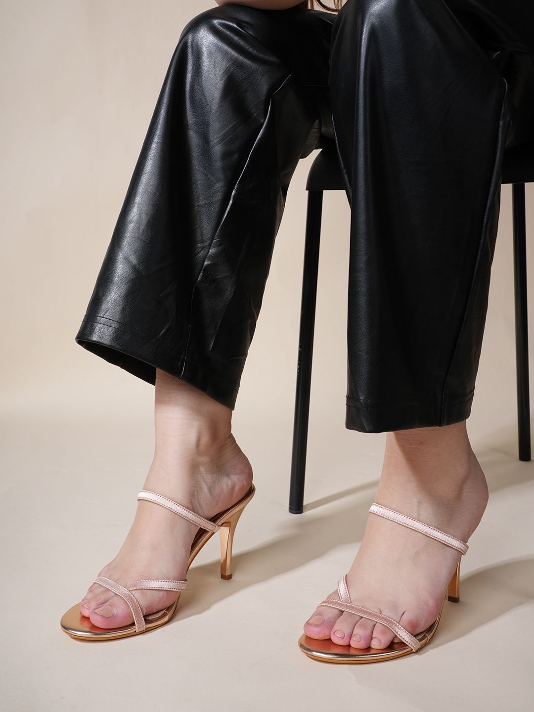 

Lavie Women Textured Slim Heeled Sandals, Rose gold