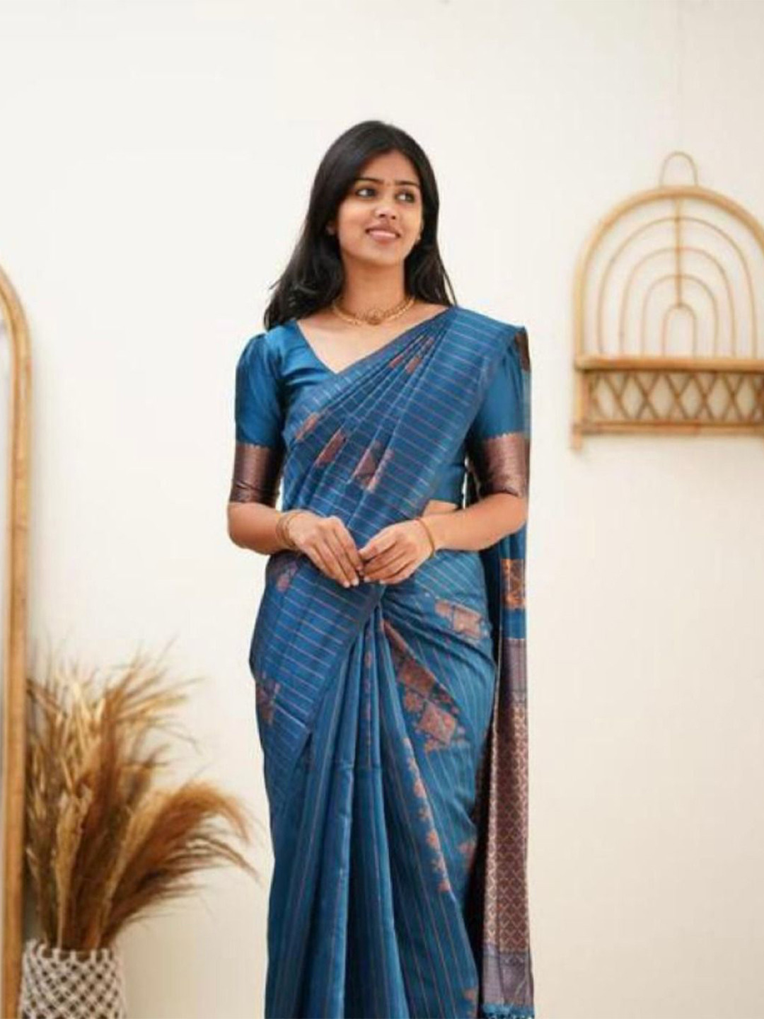 

Anouk Woven Design Zari Saree, Teal