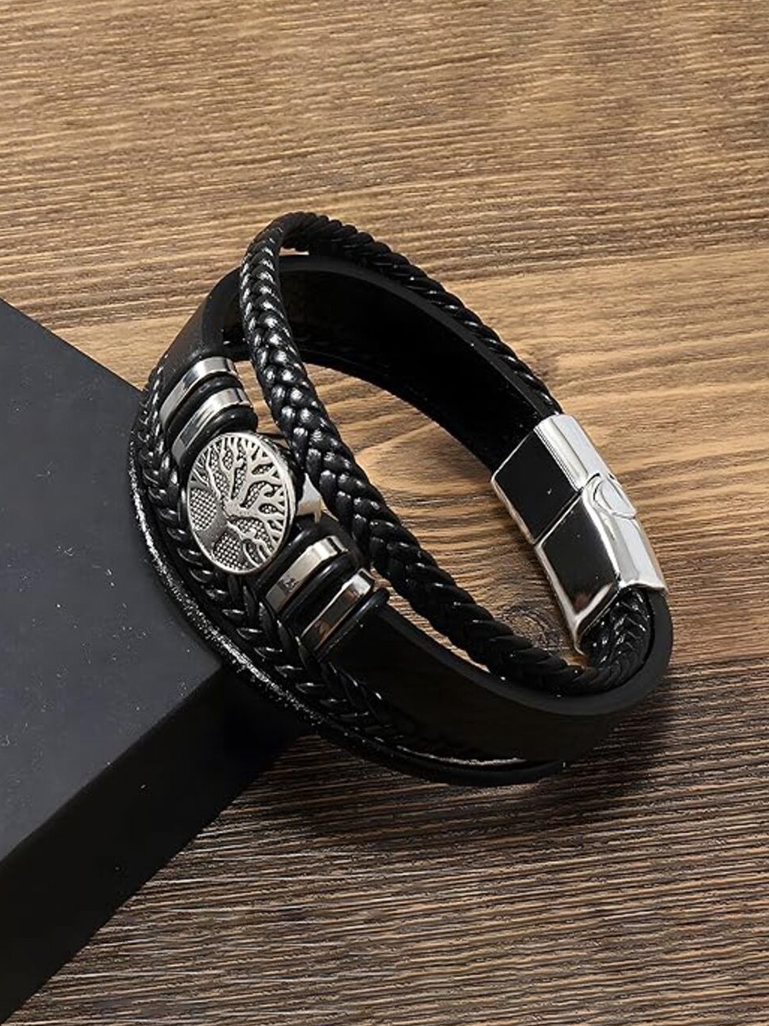 

The Roadster Lifestyle Co. Men Silver-Plated Stainless Steel Multistrand Leather Bracelet