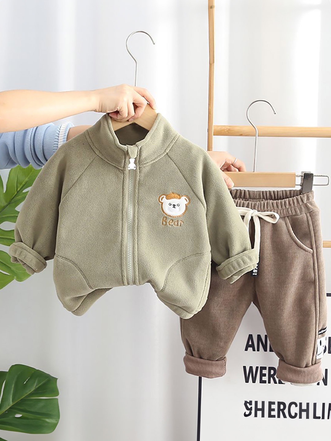

StyleCast x Revolte Boys Coat and Trousers Set, Green