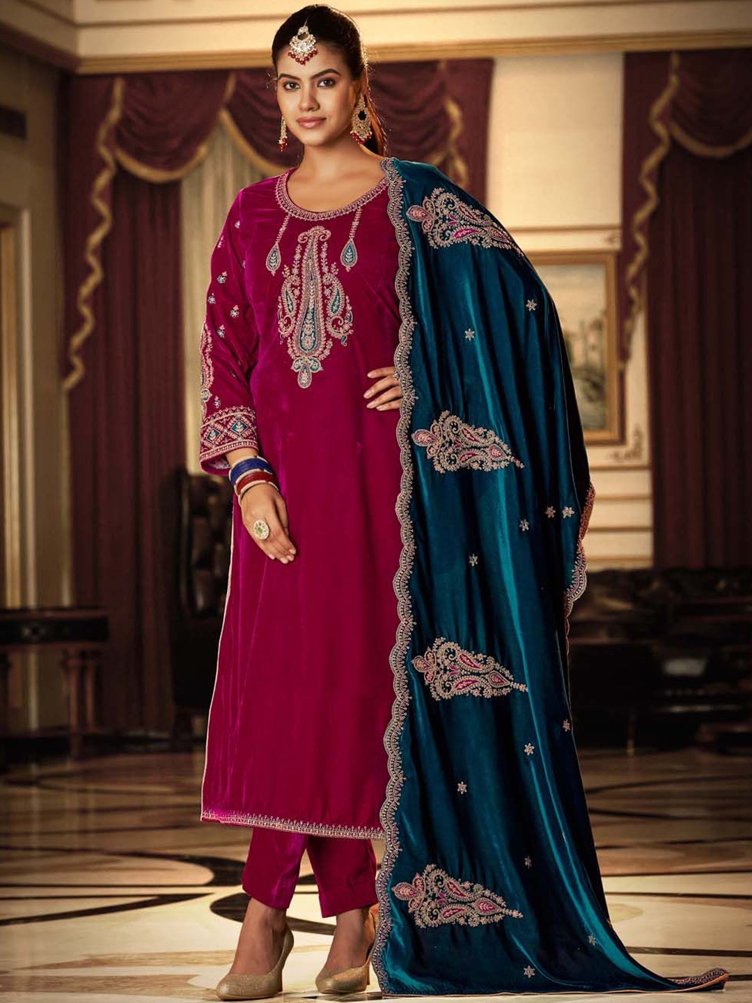 

Clora Creation Women Ethnic Motifs Embroidered Regular Velvet Kurta with Trousers & With Dupatta, Magenta
