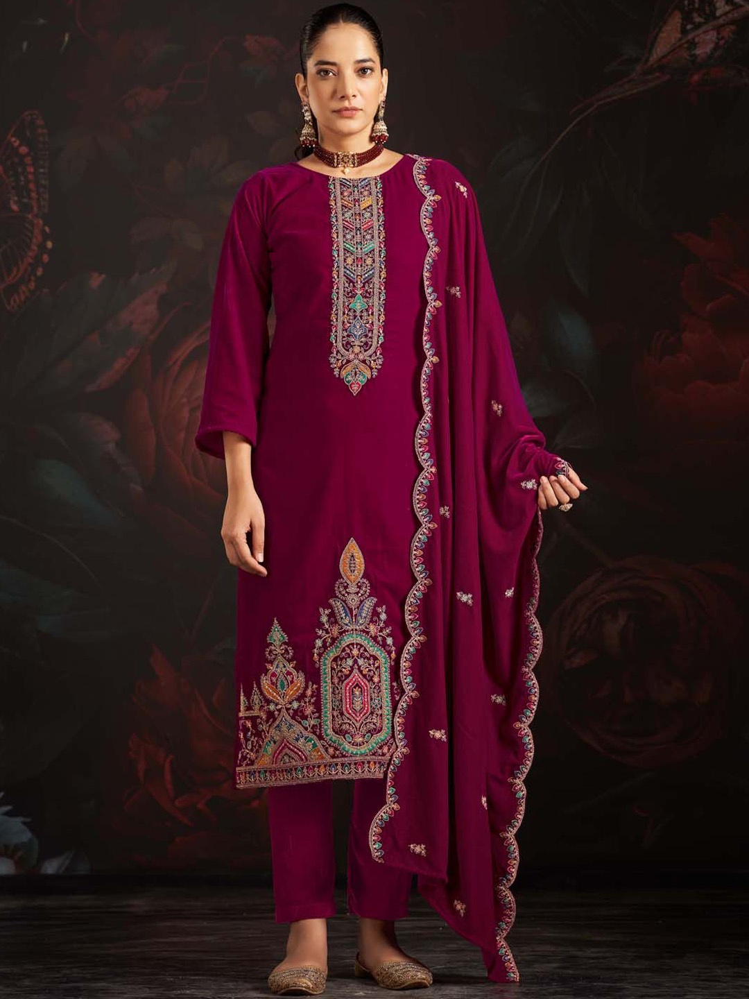 

Clora Creation Women Ethnic Motifs Embroidered Regular Thread Work Velvet Kurta with Trousers & With Dupatta, Magenta