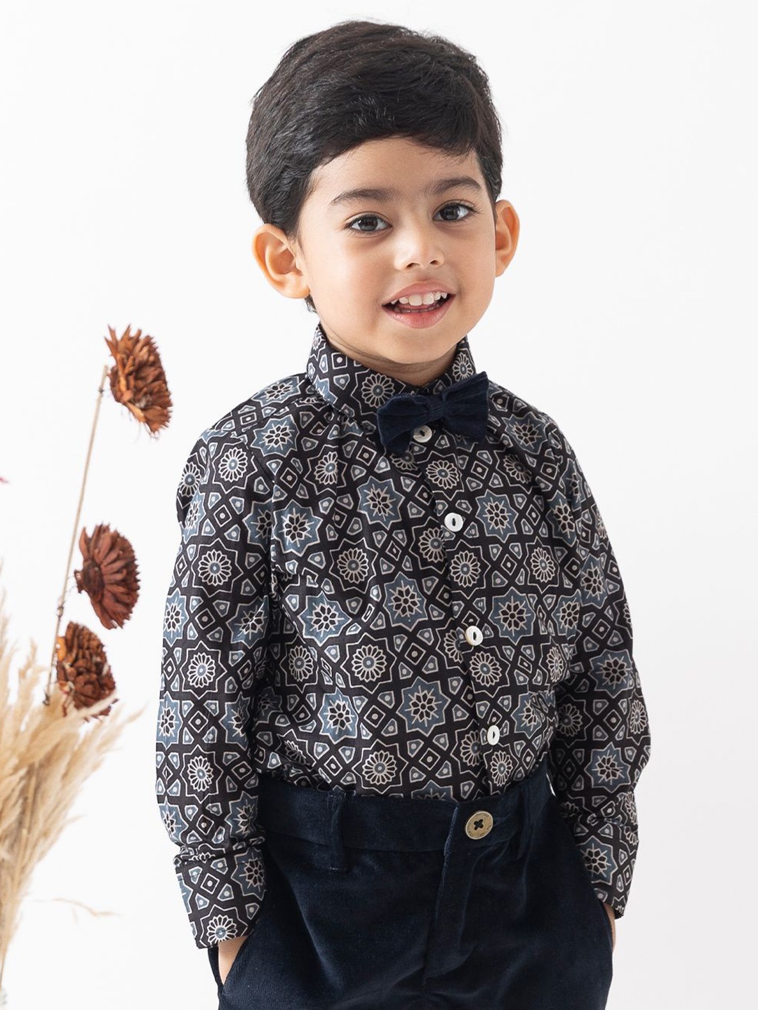 

Tiber Taber Boys Standard Opaque Printed Casual Shirt, Black