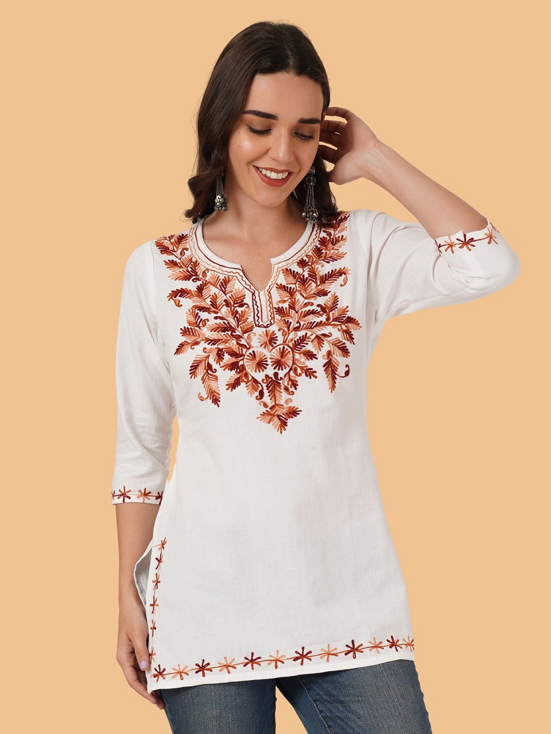 

Brownverse Ethnic Motifs Embroidered Boat Neck Kurti, White