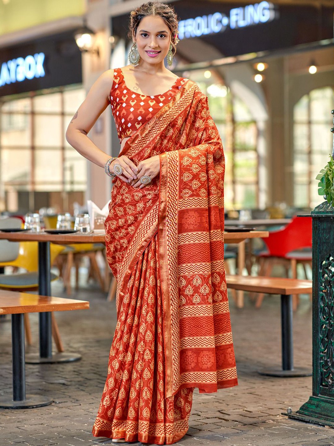 

Anouk Ethnic Motifs Zari Pure Cotton Saree, Orange