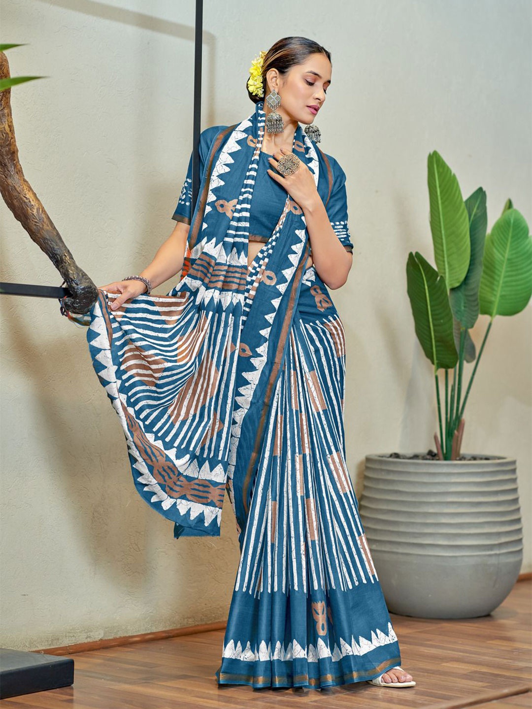 

Anouk Printed Pure Cotton Saree with Blouse Piece, Blue