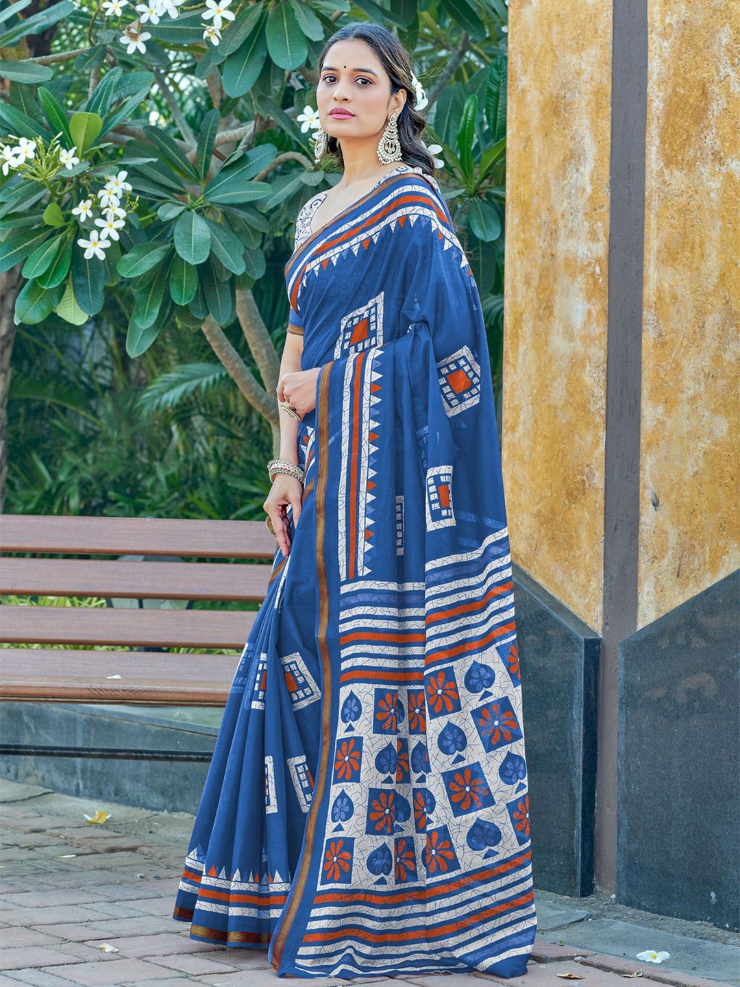 

Anouk Ethnic Motifs Printed Pure Cotton Saree, Blue