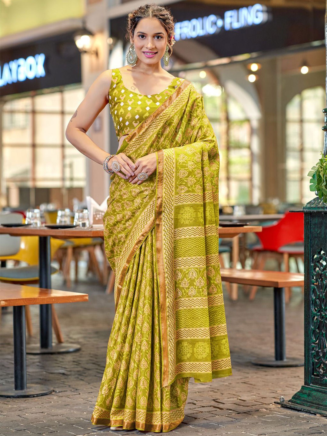 

Anouk Floral Printed Zari Pure Cotton Saree, Olive