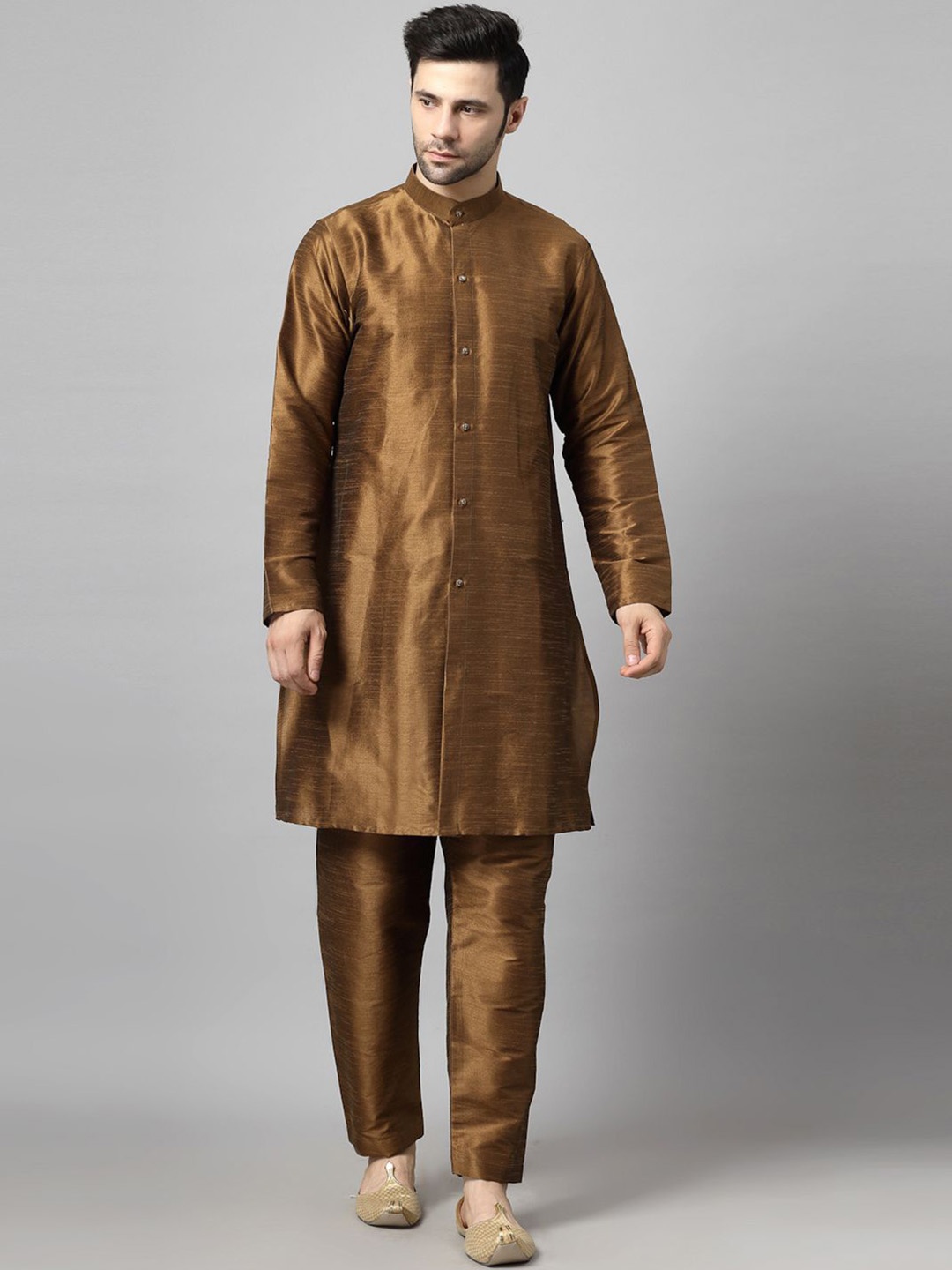 

Utsav Fashion Mandarin Collar Long Sleeves Straight Kurta with Pyjamas, Brown