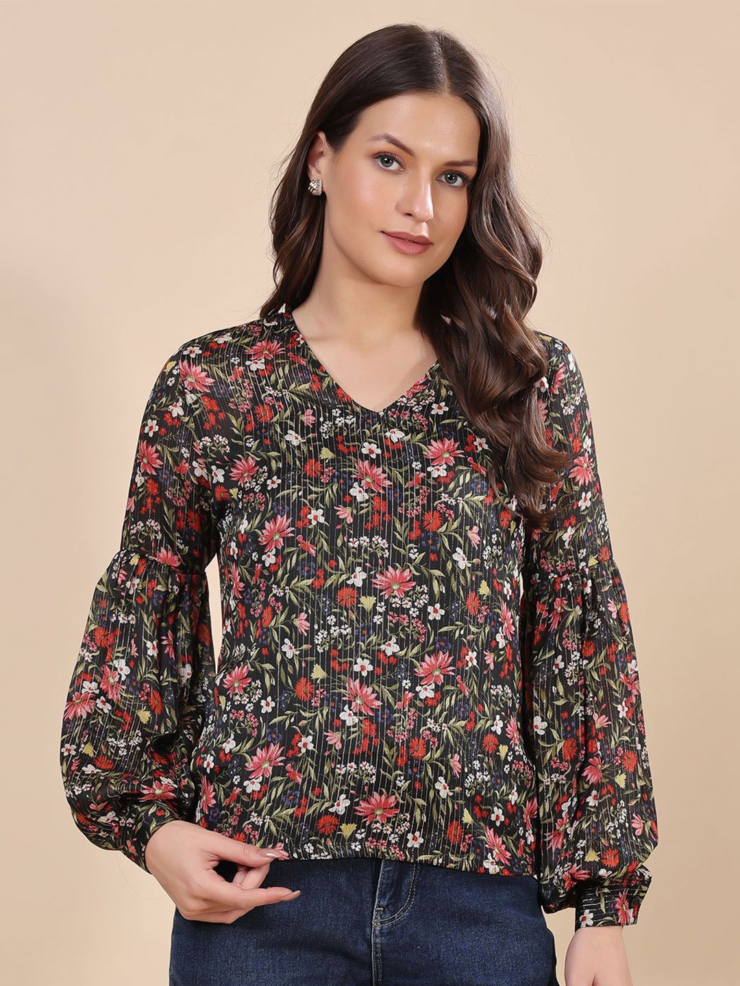 

SCORPIUS Women Floral Printed Top, Black