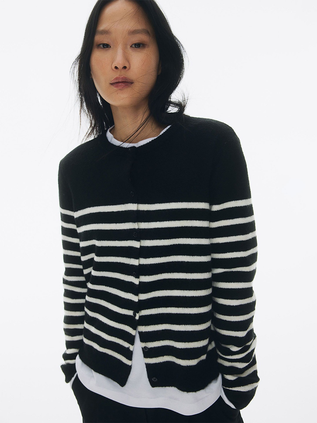 

H&M Women Knitted Cardigan, Black
