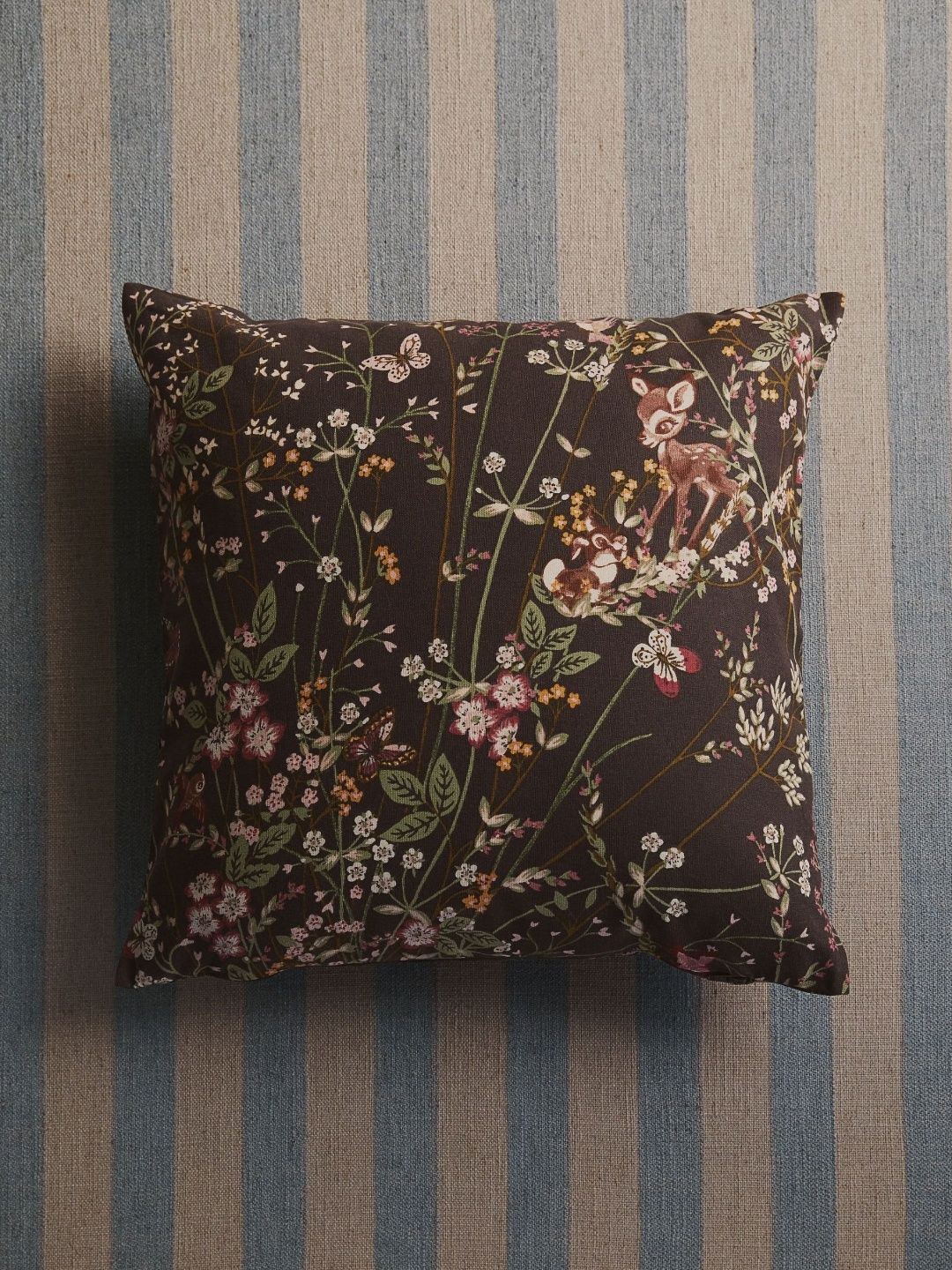 

H&M Brown Boys Patterned Cotton Cushion Cover