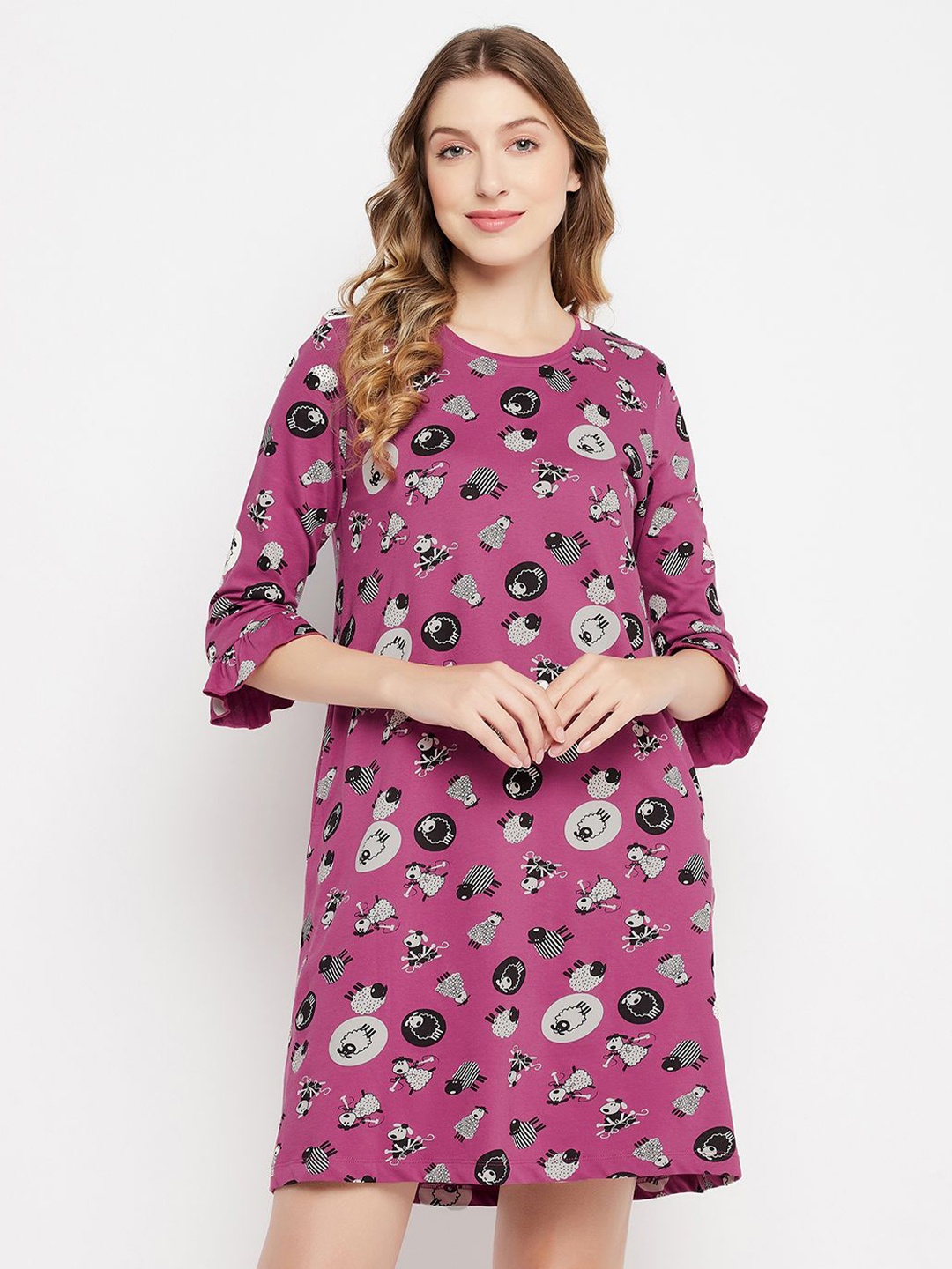 

Clovia Women Printed Nightdress, Purple