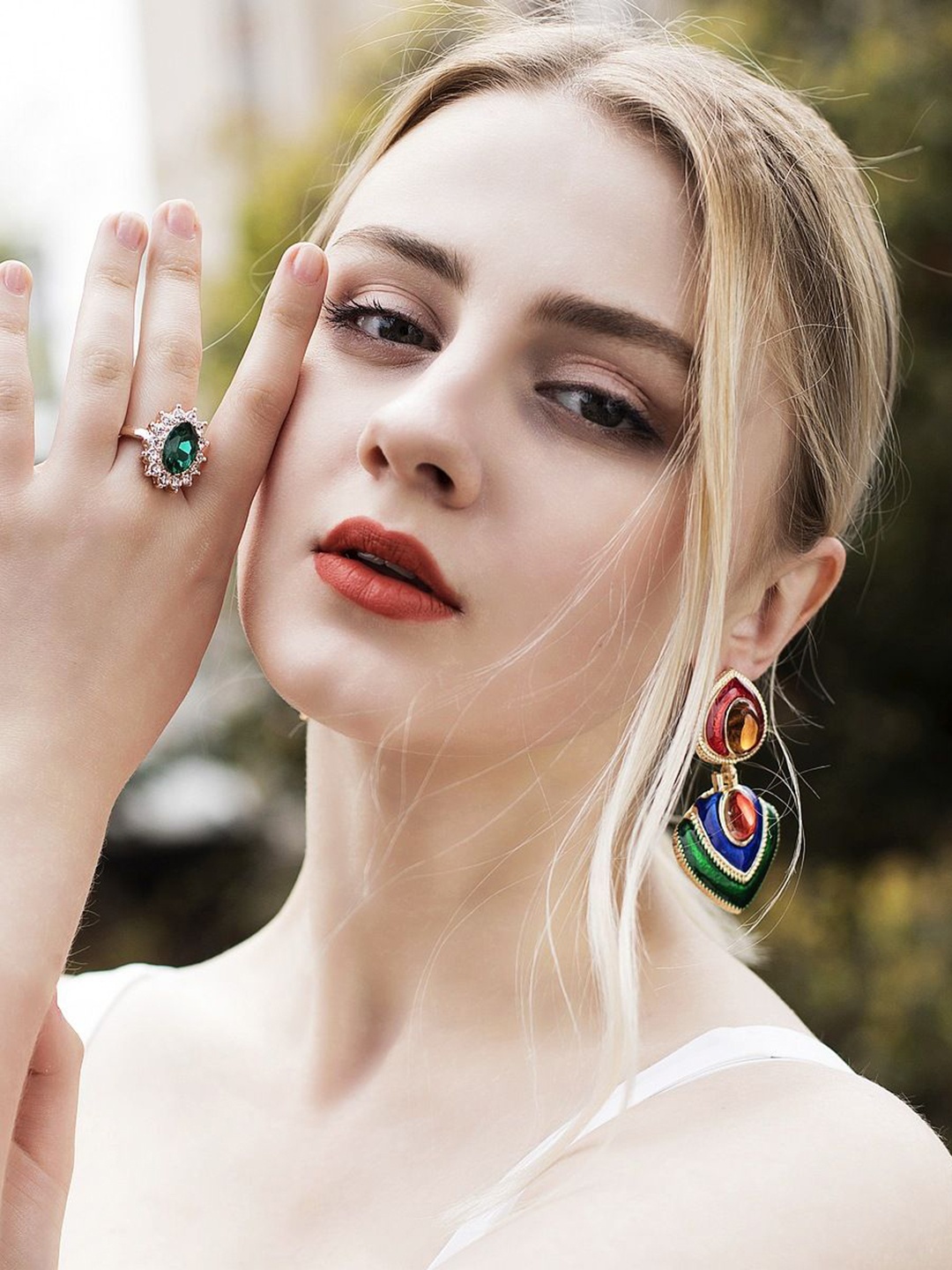 

StyleCast x Revolte Gold-Plated Contemporary Drop Earrings