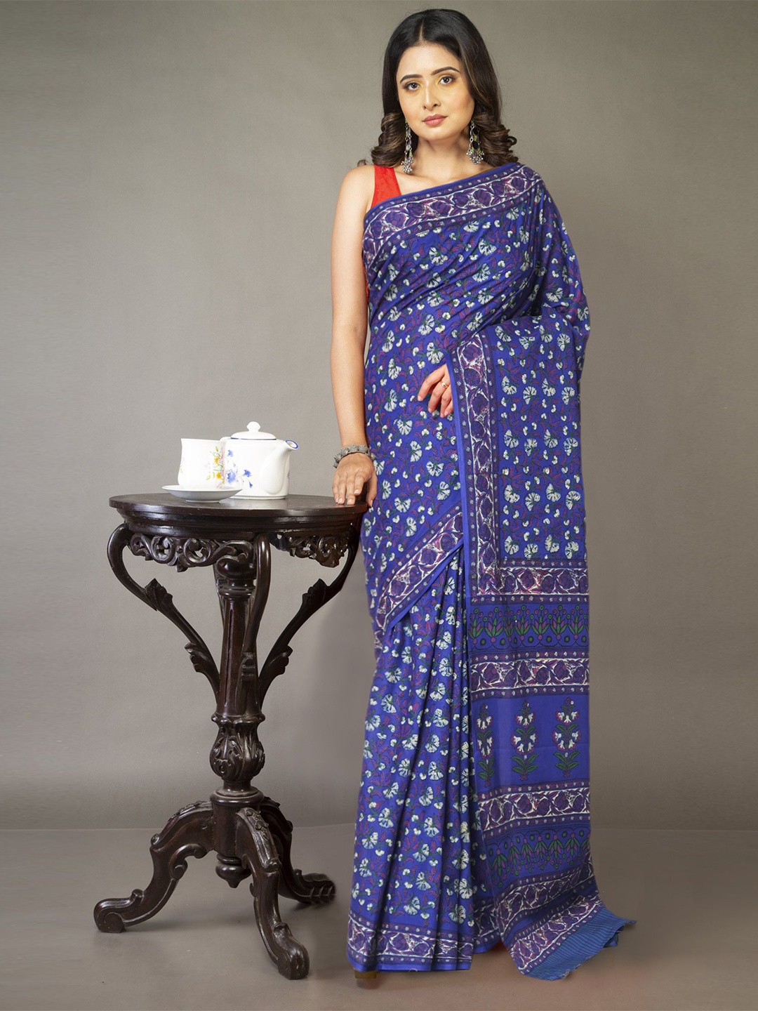 

Unnati Silks Floral Printed Pure Cotton Handloom Block Print Saree, Blue