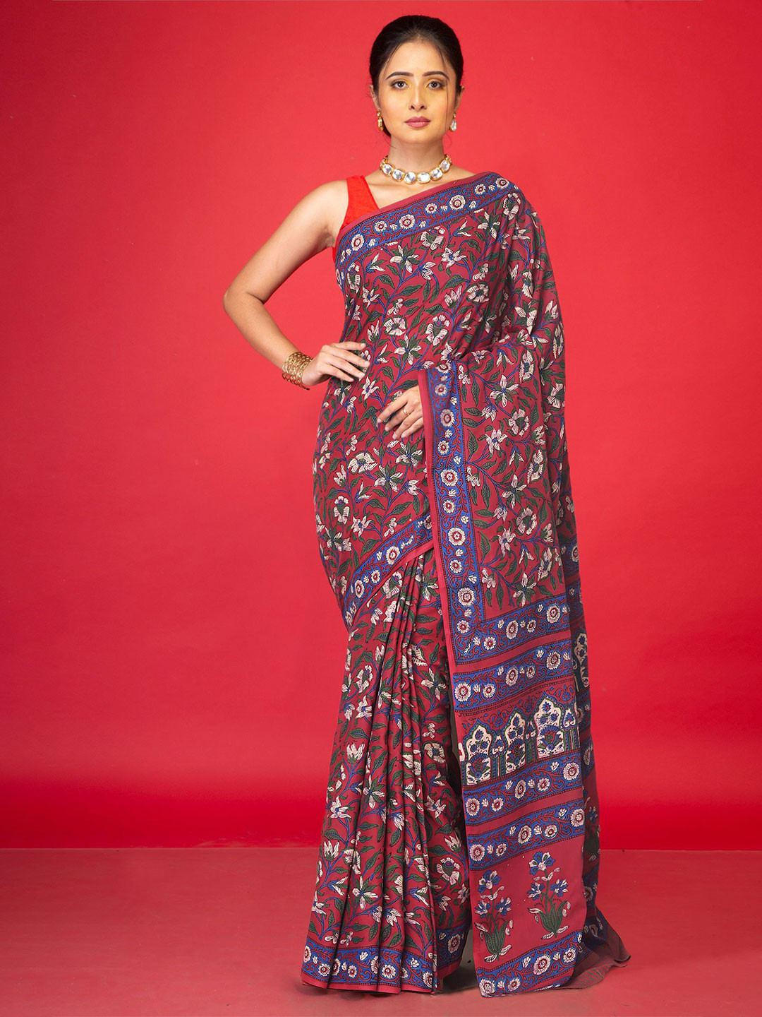 

Unnati Silks Floral Printed Pure Cotton Handloom Block Print Saree, Red