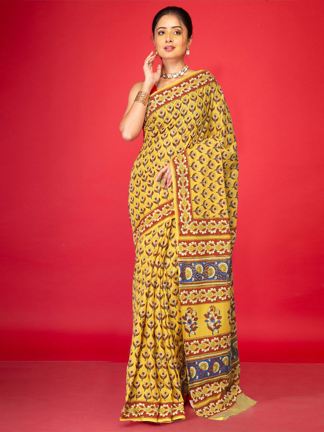 

Unnati Silks Floral Pure Cotton Block Print Saree, Yellow