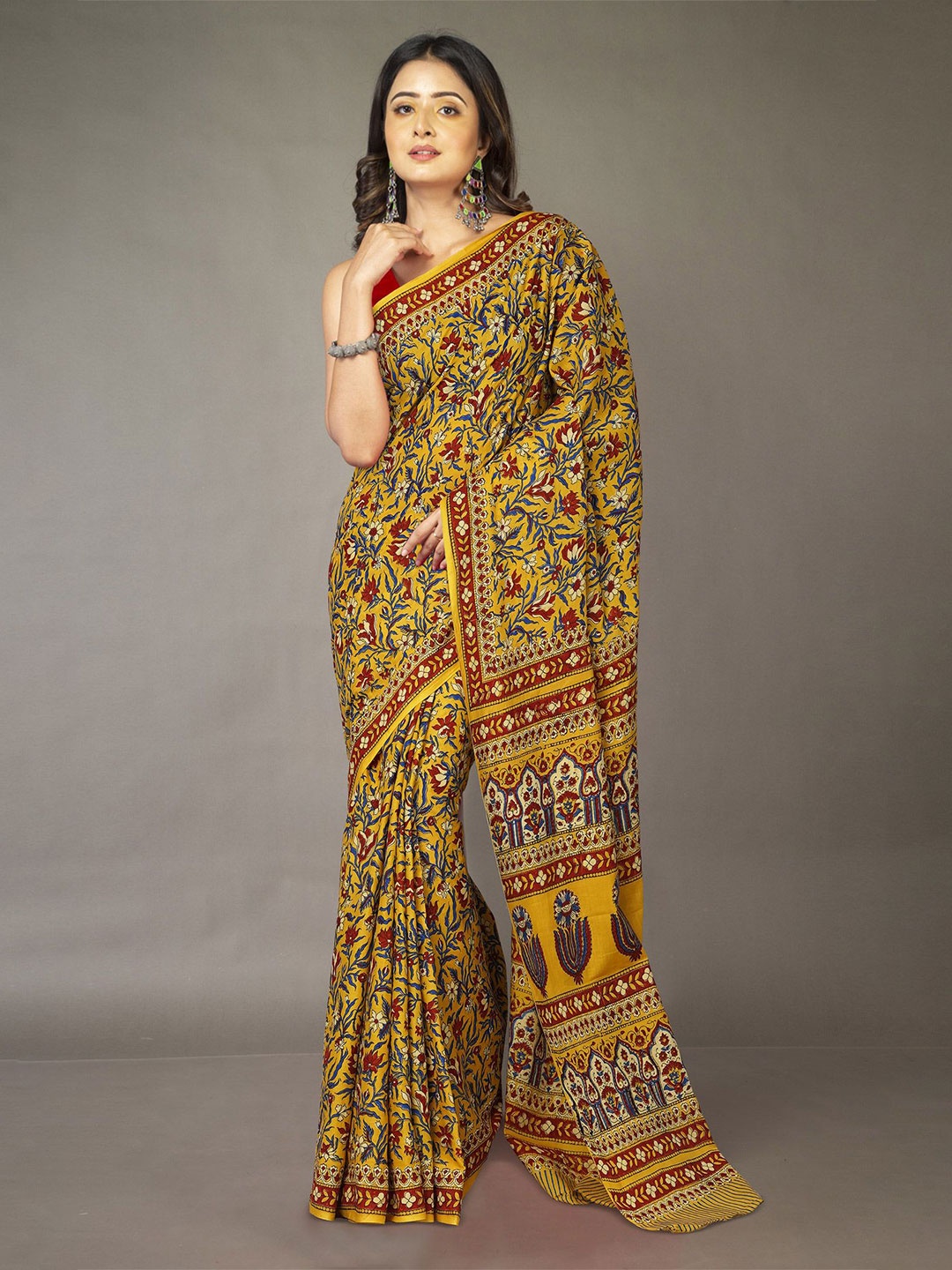 

Unnati Silks Floral Pure Cotton Block Print Saree, Yellow