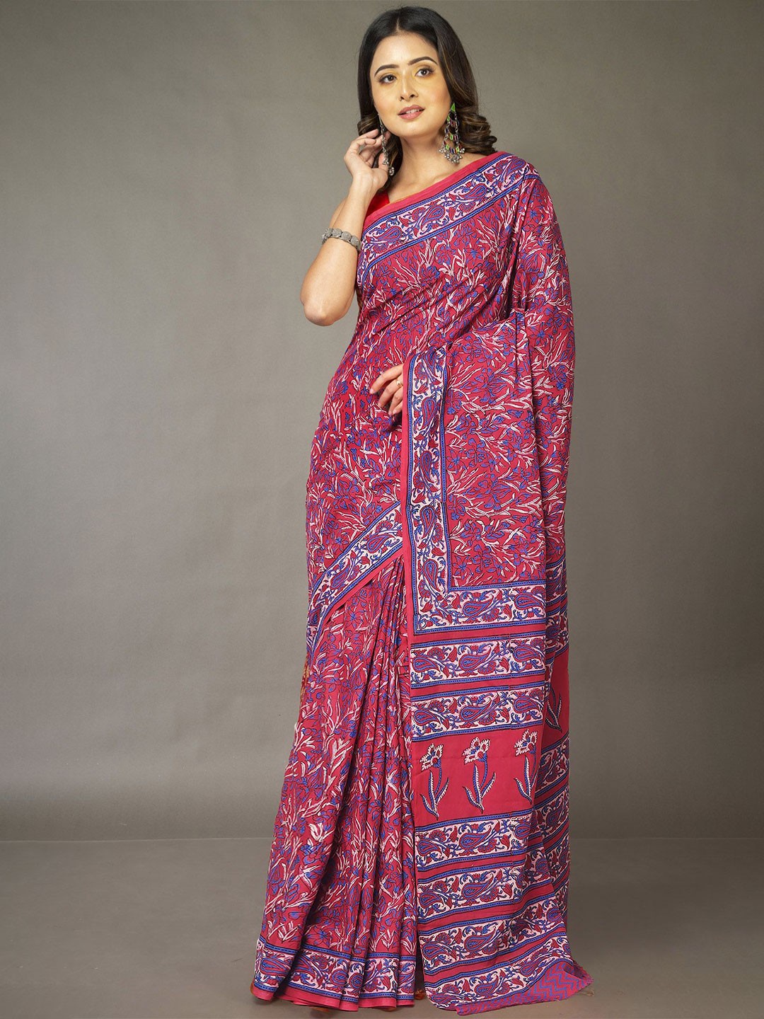

Unnati Silks Floral Pure Cotton Block Print Saree, Red