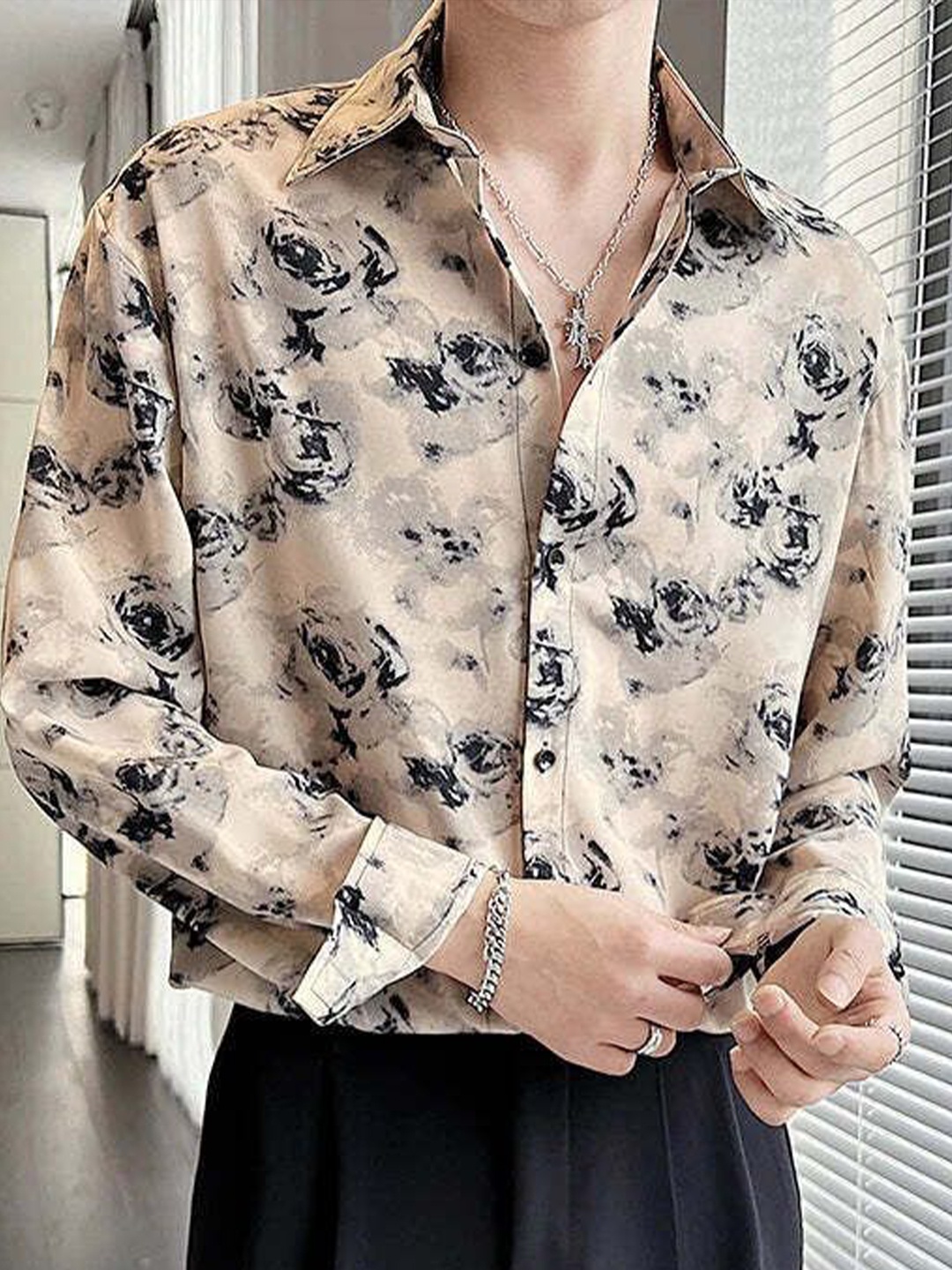 

COLORWINGS Men Comfort Spread Collar Abstract Printed Slim Fit Casual Shirt, Beige