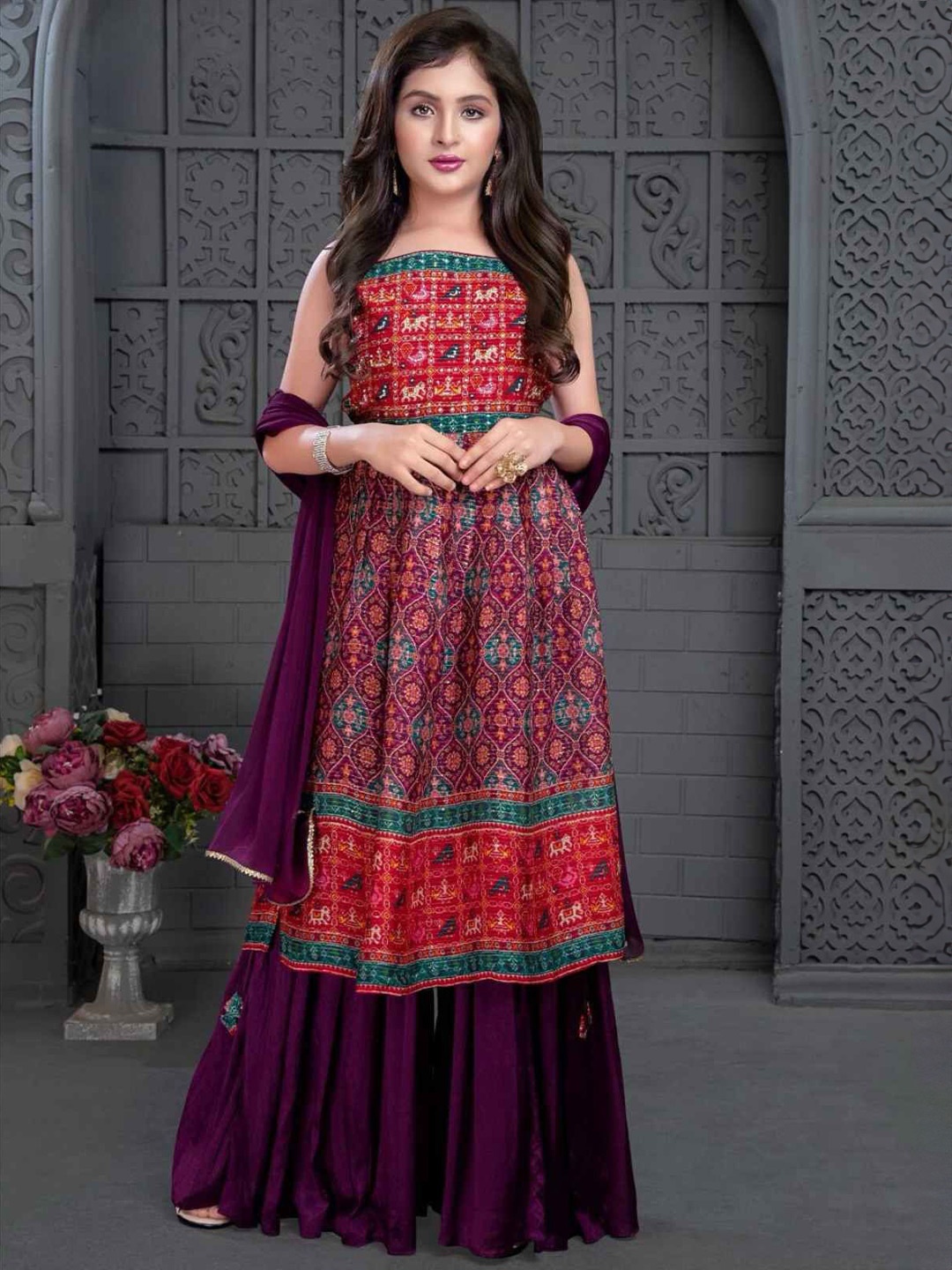 

Lagorii Sleeveless And Printed Palazzo Set, Purple