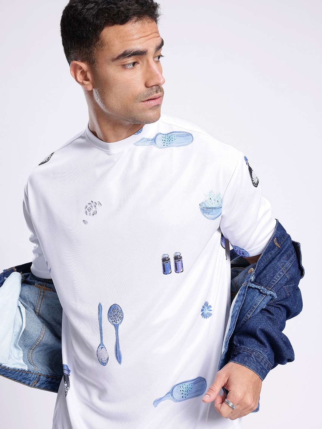 

glitchez Savor The Style Oversized Graphic Printed T-shirt, White