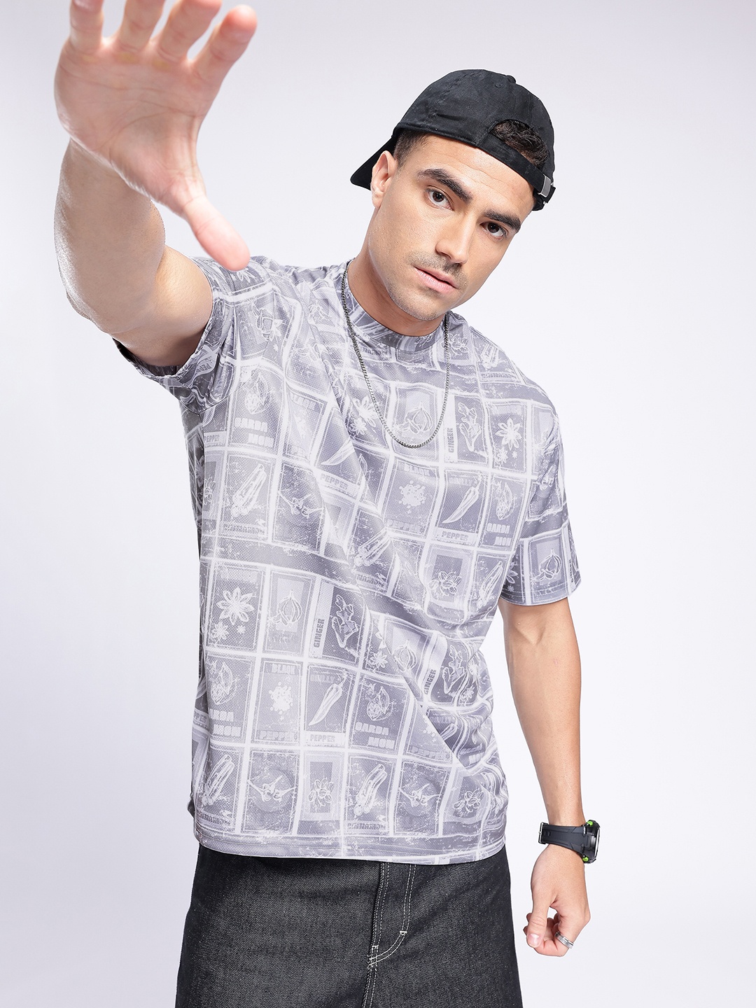

glitchez Seasoned Style Oversized Graphic Printed T-shirt, White