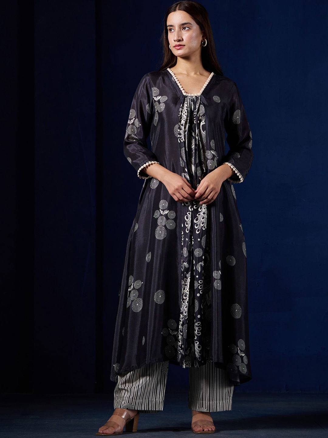 

SUKRUTI DESIGN Ethnic Motifs Printed Pure Silk A Line Kurta with Palazzos, Black