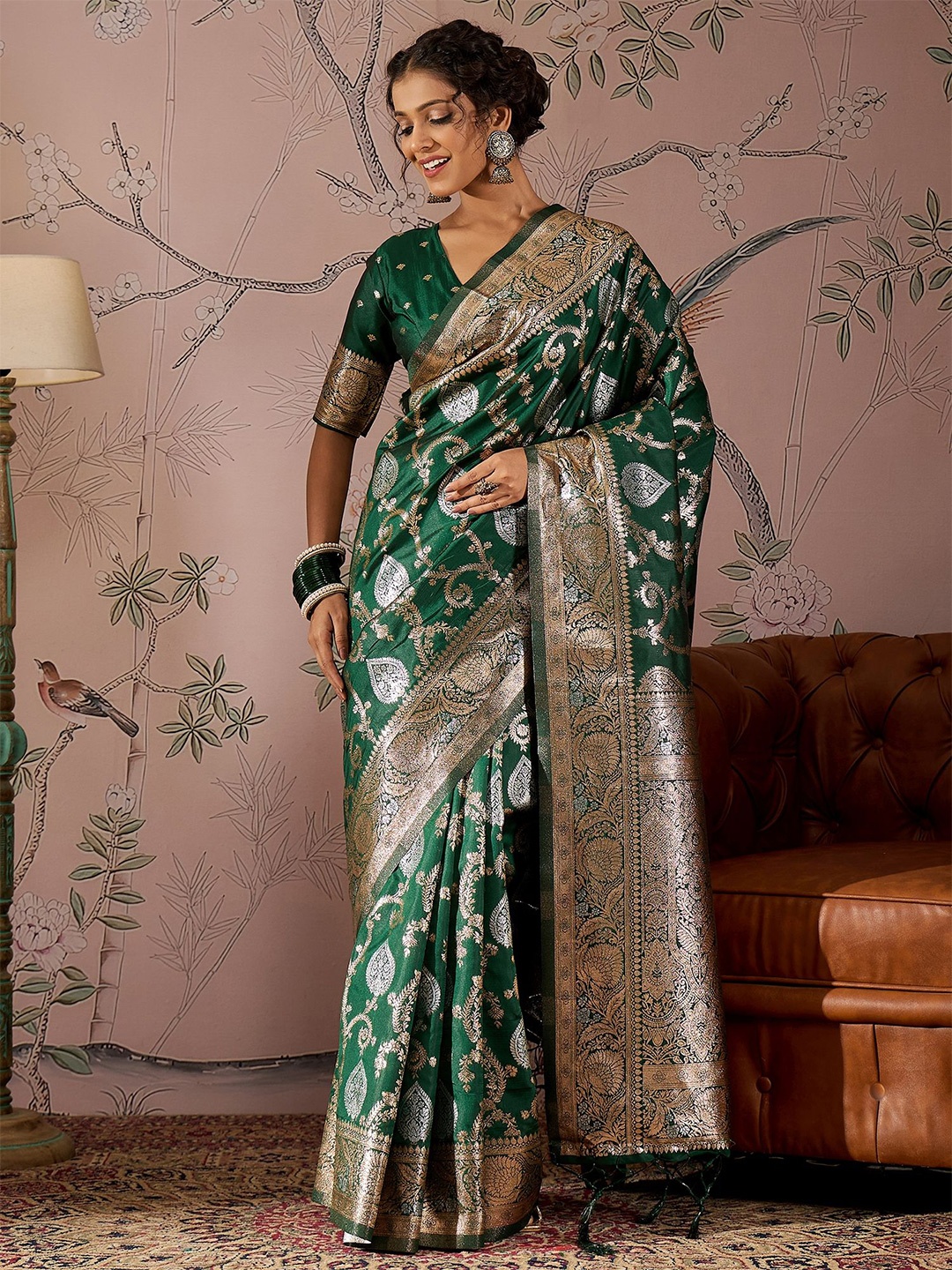 

Sangria Woven Design Zari Banarasi Saree, Green