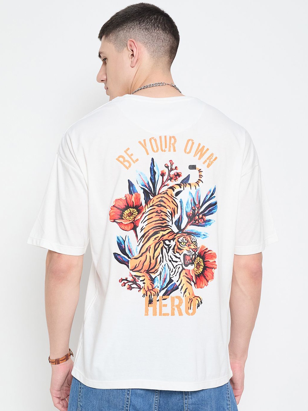 

Mast & Harbour Men Graphic Printed Round Neck Pure Cotton Relaxed Fit T-shirt, White