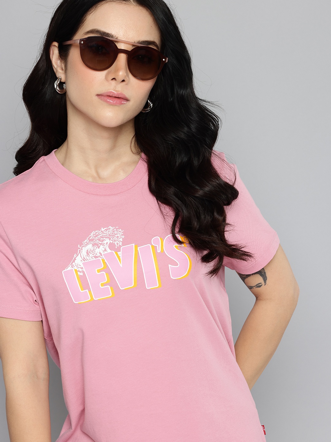 

Levis Brand Logo Printed Relaxed Pure Cotton T-shirt, Pink