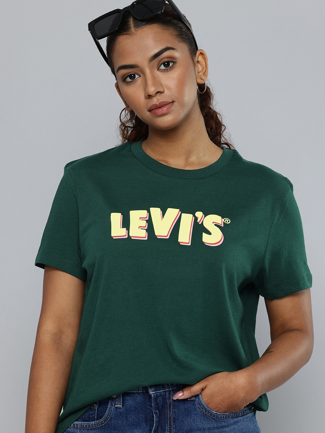 

Levis Pure Cotton Brand Logo Printed Drop-Shoulder Sleeves Relaxed Fit T-shirt, Green