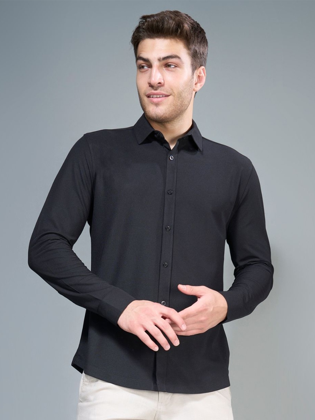 

MAXZONE Men Classic Cutaway Collar Solid Casual Shirt, Black