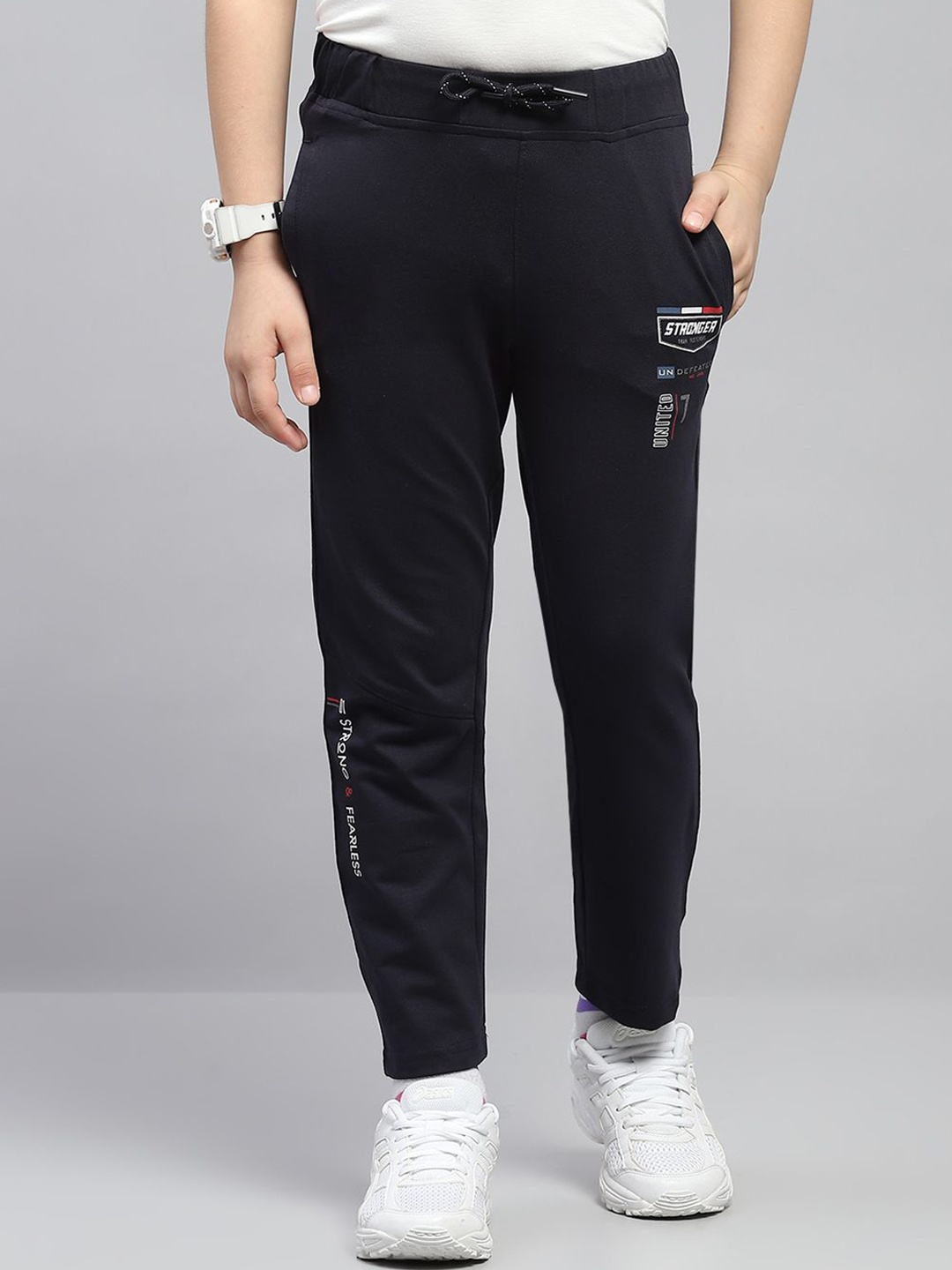 

Monte Carlo Boys Mid Rise Track Pants, Navy blue