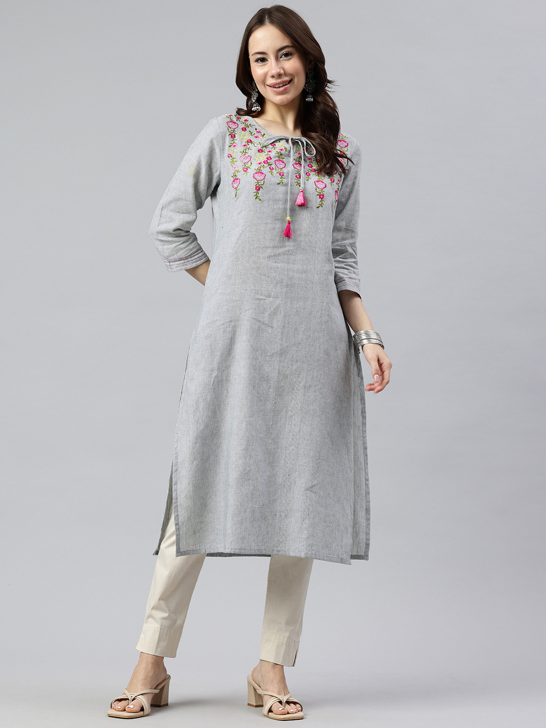 

Alena Floral Embroidered Kurta, Grey