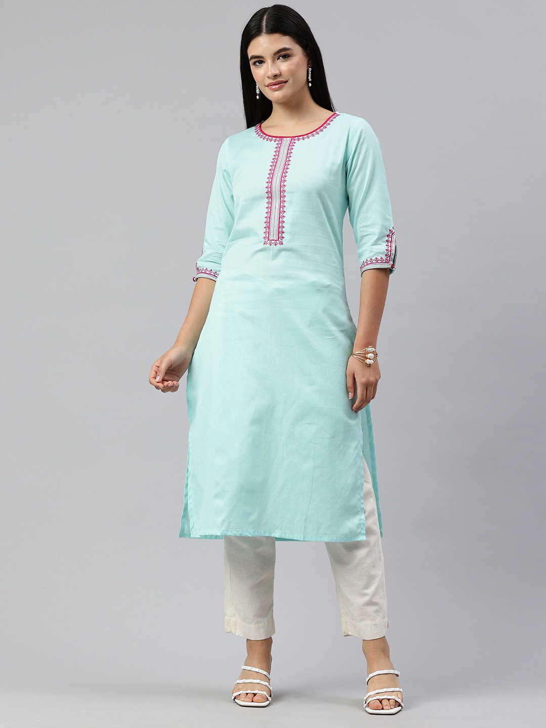 

Alena Thread Work Detailed Round Neck Straight Kurta, Blue