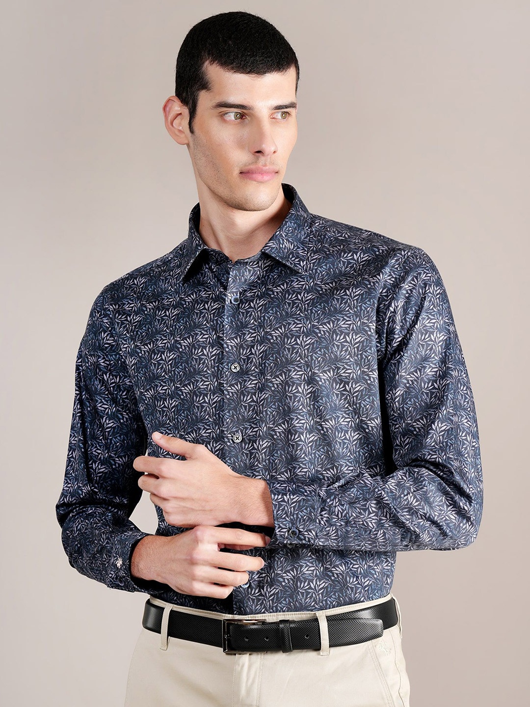 

Cantabil Men Spread Collar Floral Printed Cotton Formal Shirt, Navy blue