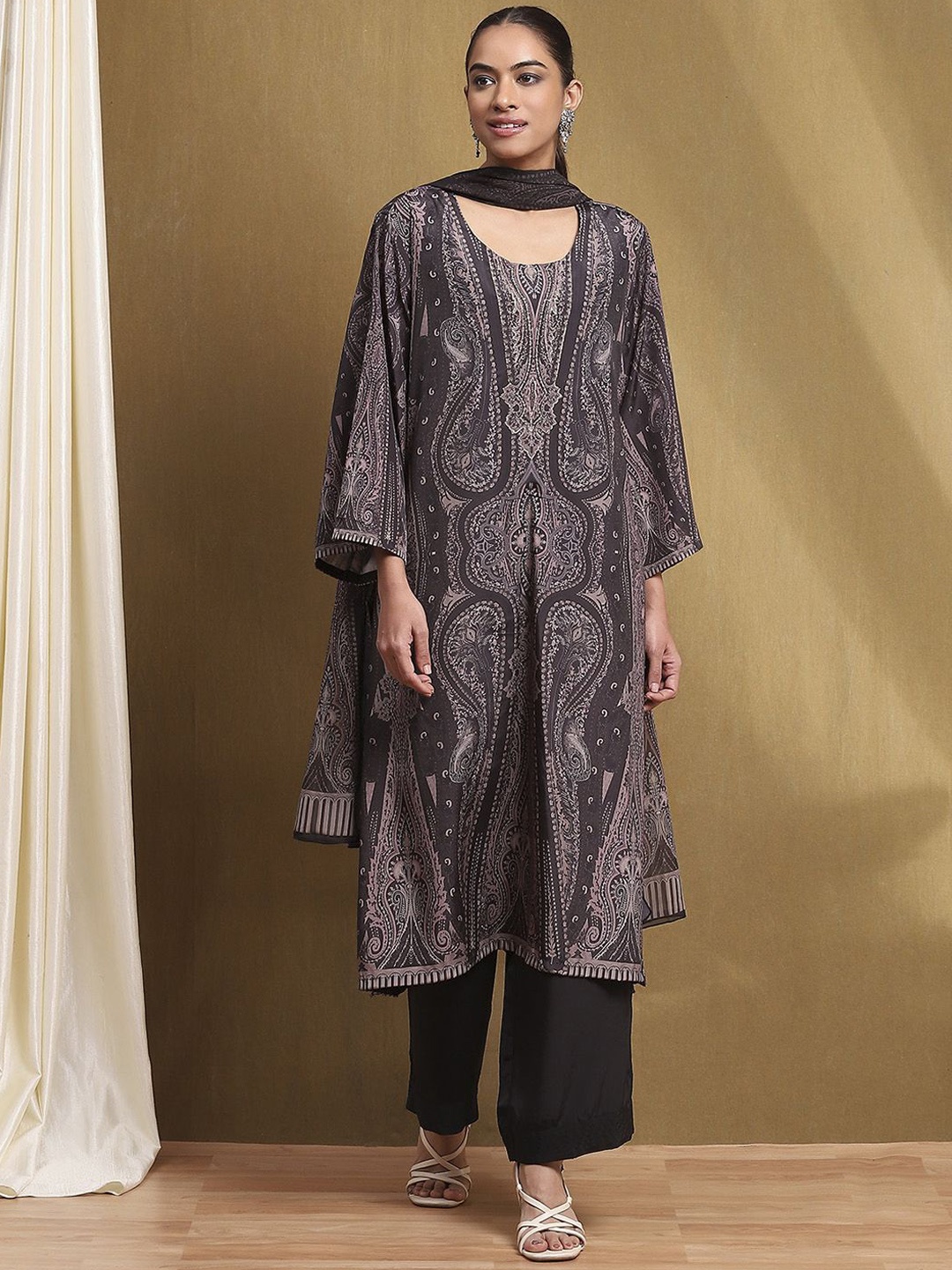 

Biba Paisley Printed Round Neck Regular Straight Kurta With Palazzo With Dupatta, Black