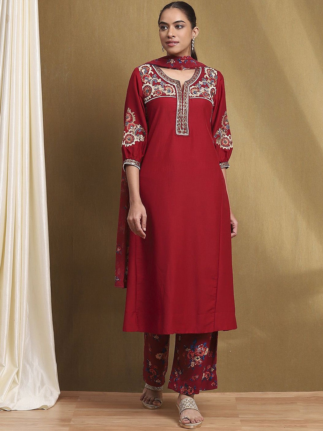 

Biba Floral Embroidered Round Neck Regular Sequinned Kurta With Palazzo With Dupatta, Red