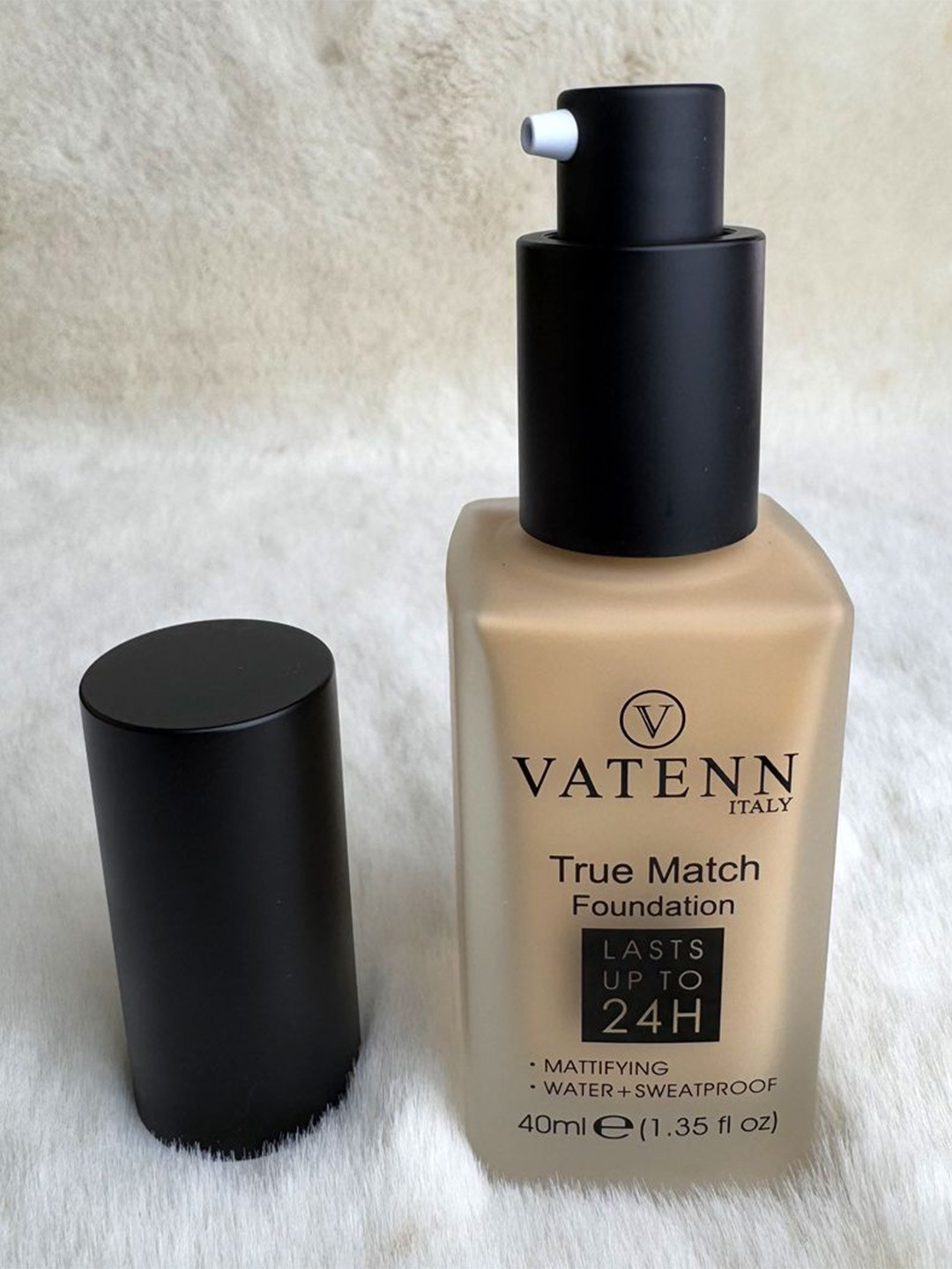 

VATENN ITALY True Match Waterproof Foundation Lasts Upto 24h - 40 ml - TM682-Ivory, Beige
