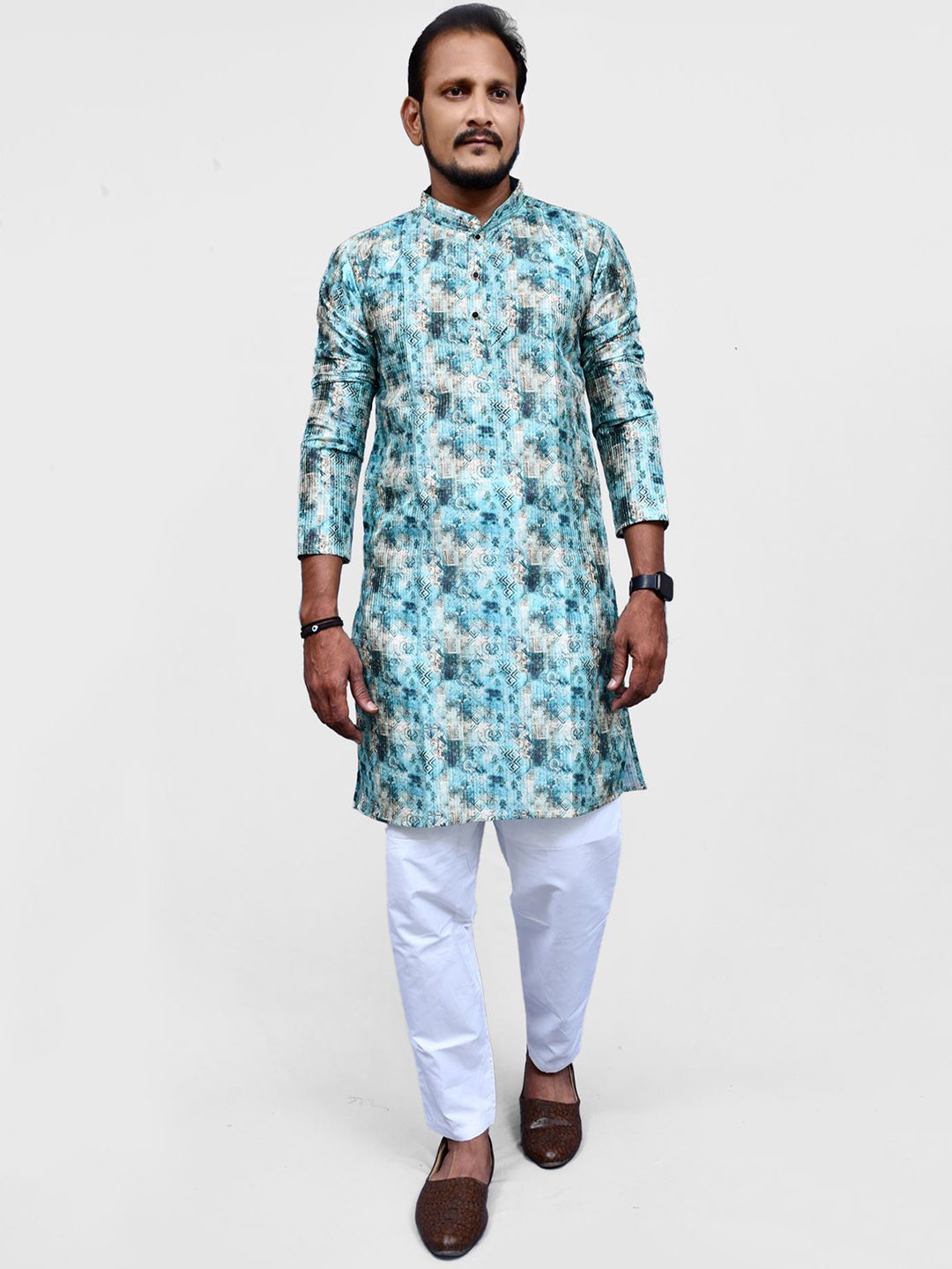 

VILLAIN Men Printed Regular Kurta with Churidar, Blue