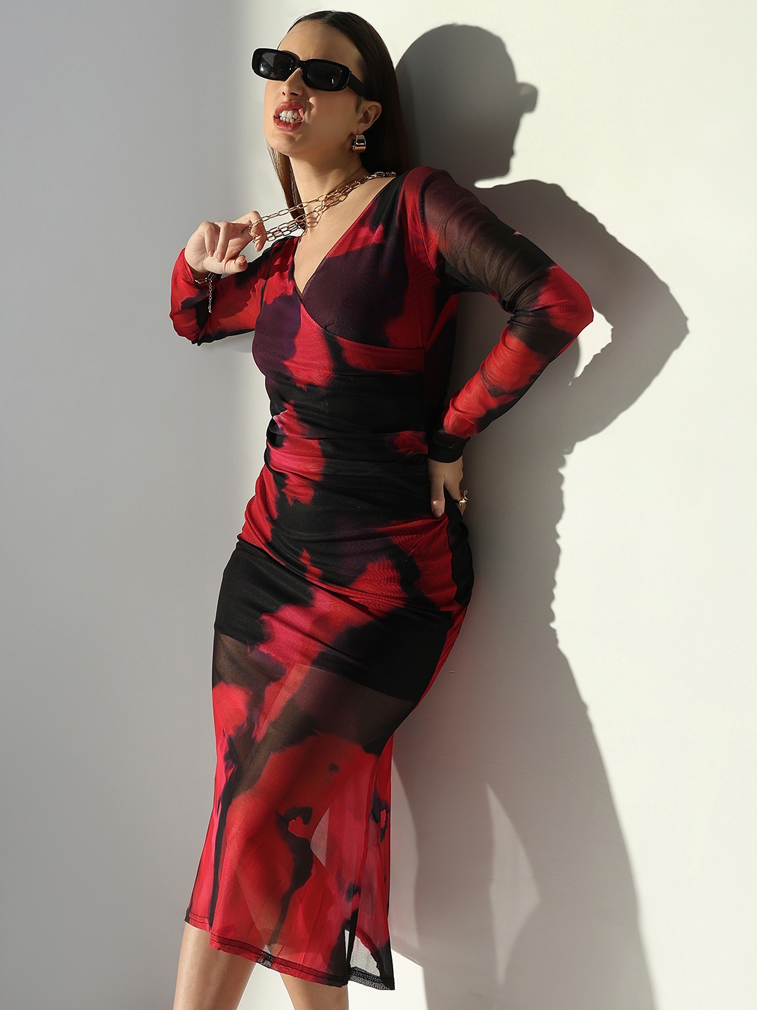 

SHOWOFF Women Dyed V-Neck Sheath Midi Dress, Red