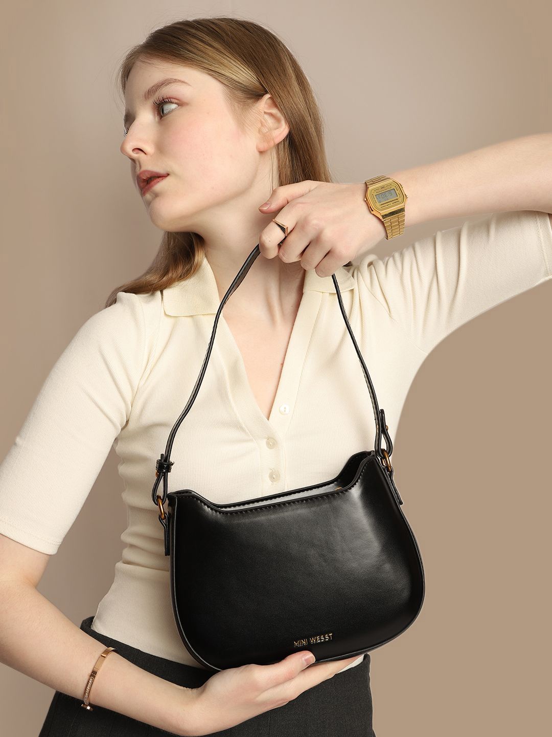 

MINI WESST Women Solid Structured Shoulder Bag, Black