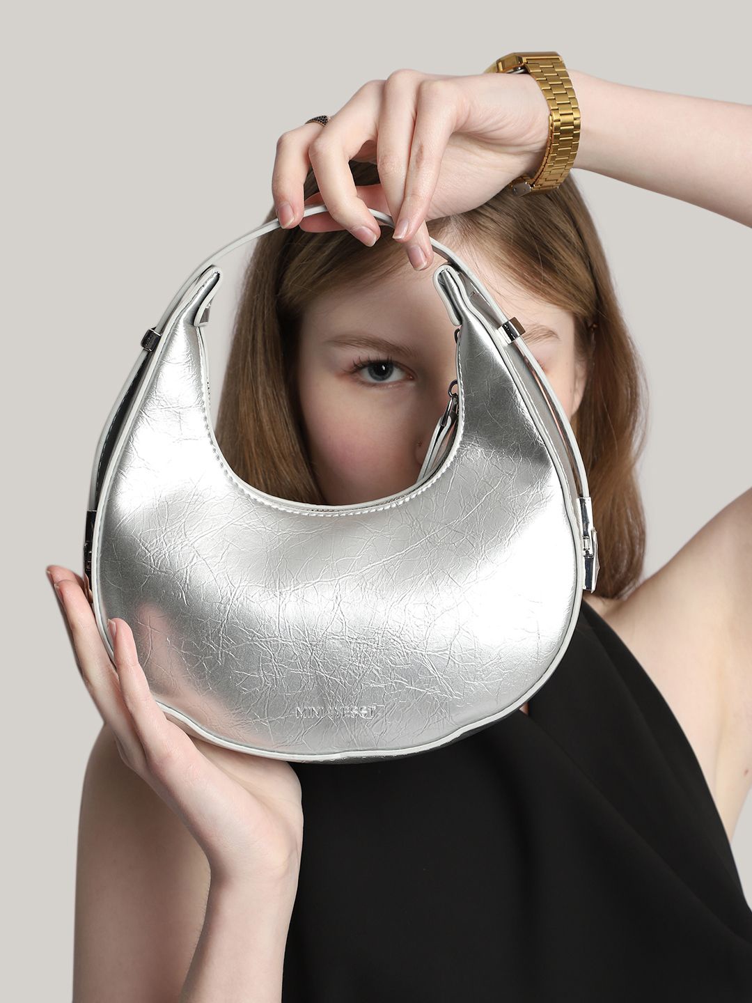 

MINI WESST Women Textured Half Moon Handheld Bag, Silver