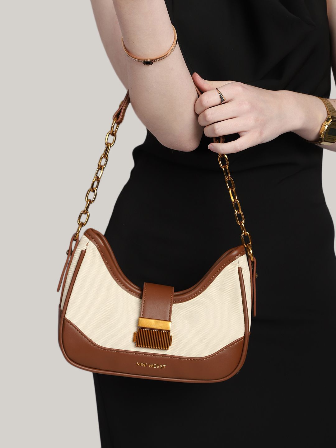 

MINI WESST Women Colourblocked Structured Handheld Bag, Beige