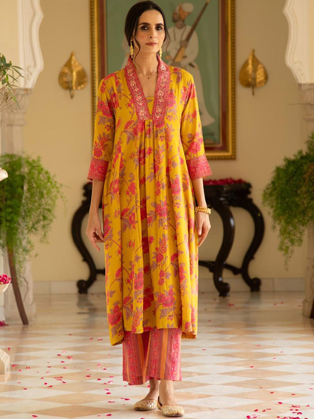 

Ekohum Floral Printed V-Neck Pleated Kurta With Palazzos, Mustard