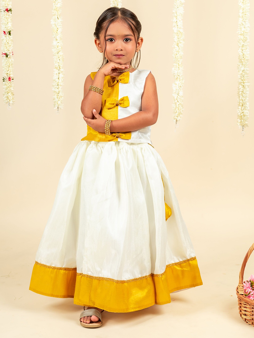 

STANWELLS KIDS Girls Embroidered Ready to Wear Lehenga & Blouse, Cream