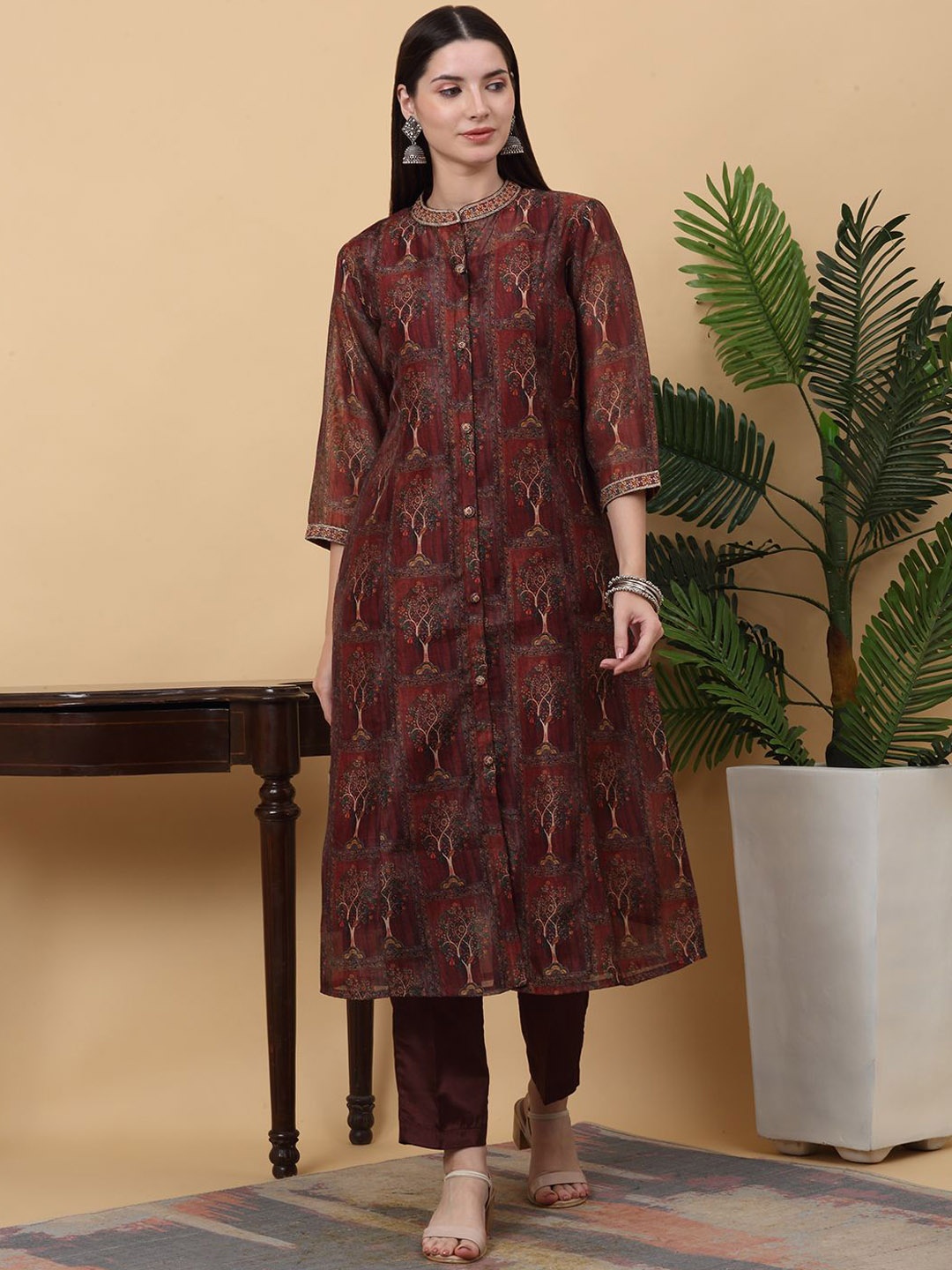 

KALINI Floral Printed Kurta with Trouser, Maroon